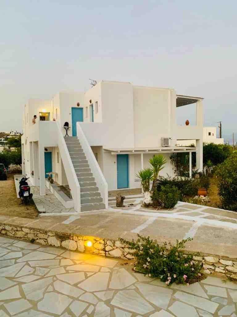 لوغاراس Stavros Studios المظهر الخارجي الصورة